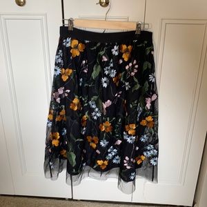 Floral tulle skirt size medium from Forever21
